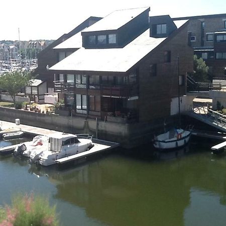 Residence "Les Planches" Deauville Buitenkant foto