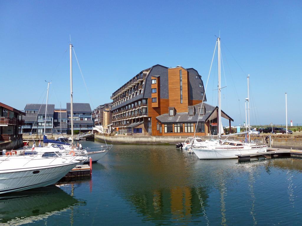 Residence "Les Planches" Deauville Buitenkant foto